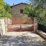 Cozy In -pg- With Kitchen Gubbio