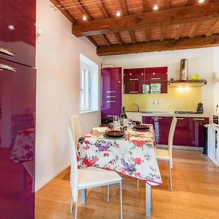 Cozy In -pg- With Kitchen * Gubbio